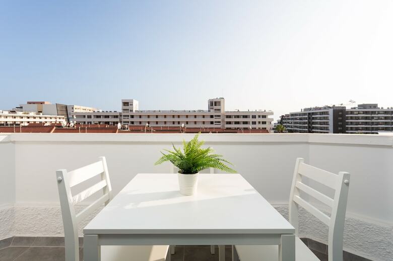 Close To The Sky Apartment, Surrounded By Beaches