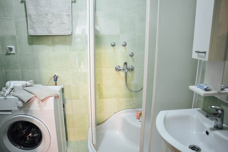 Waterfront Apartment Petrovina