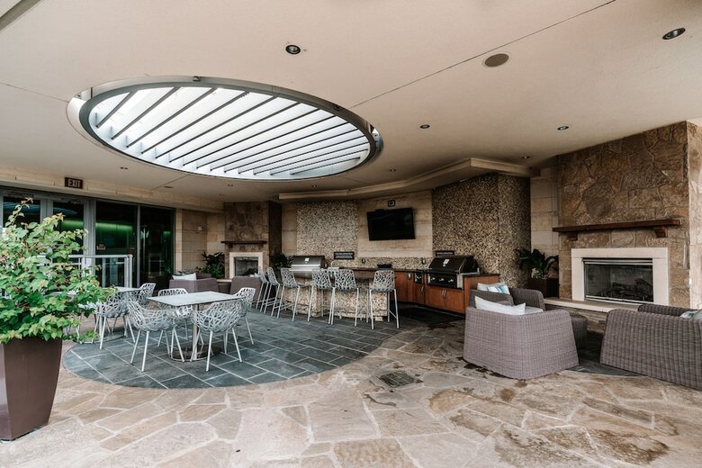 Apartamentos The Guild Downtown - Thanksgiving Tower