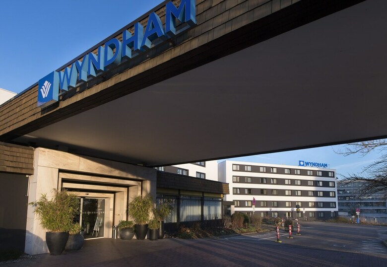 Hotel Wyndham Stuttgart Airport Messe