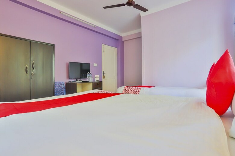 Hotel Oyo 720 Lekali Homes And Restaurant