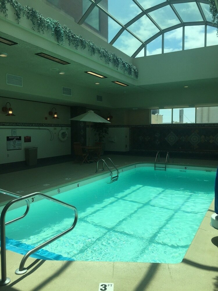 Casino Queen Hotel
