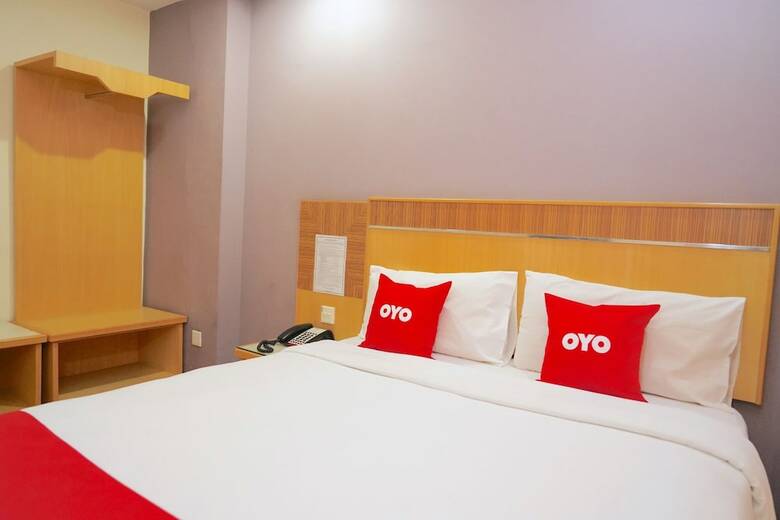 Hotel Oyo 89866 Houz Inn