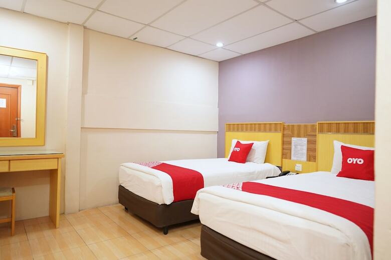 Hotel Oyo 89866 Houz Inn