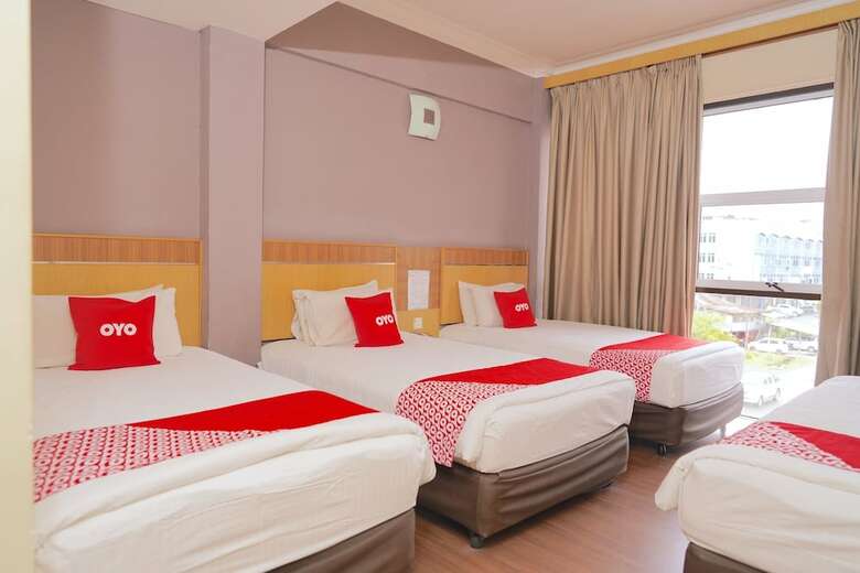 Hotel Oyo 89866 Houz Inn