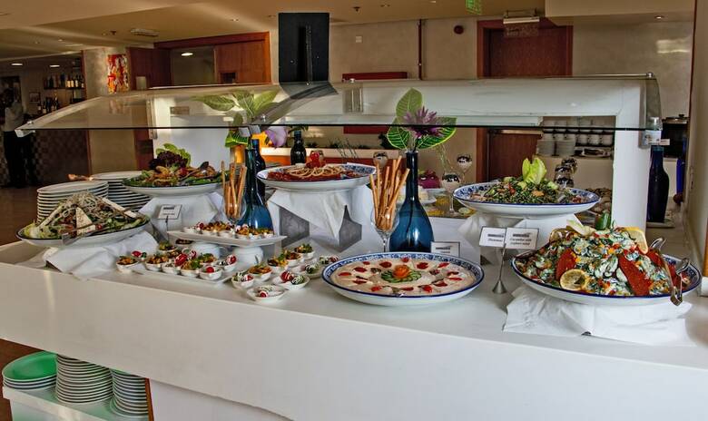 Hotel Ramada Resort By Wyndham Dead Sea