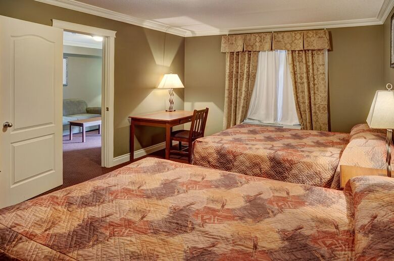 Hotel Lakeview Inns & Suites - Edson Airport