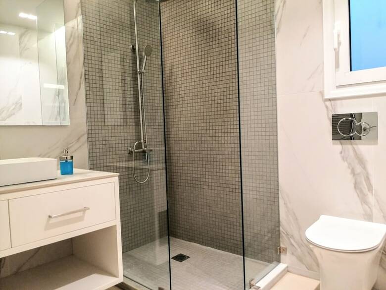 Luxurious Minimal Apartment In Acropolis