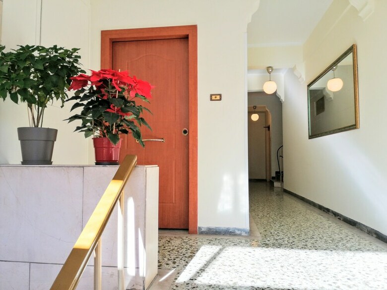 Luxurious Minimal Apartment In Acropolis