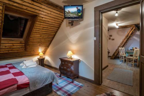 Hostal Vila House Family