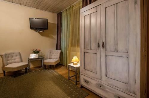 Hostal Vila House Family