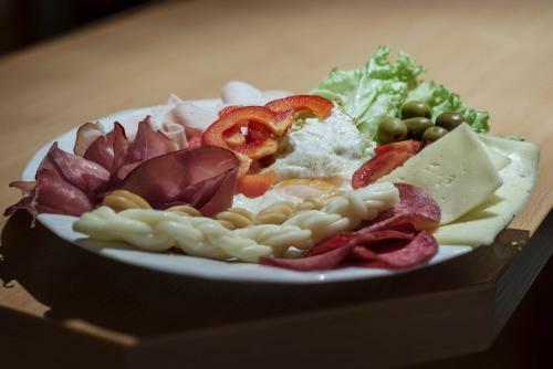 Hostal Vila House Family