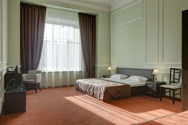Hotel Solo On Liteyny