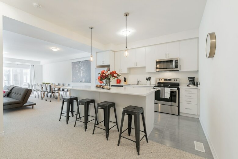 Gorgeous Brand New Spacious Town House