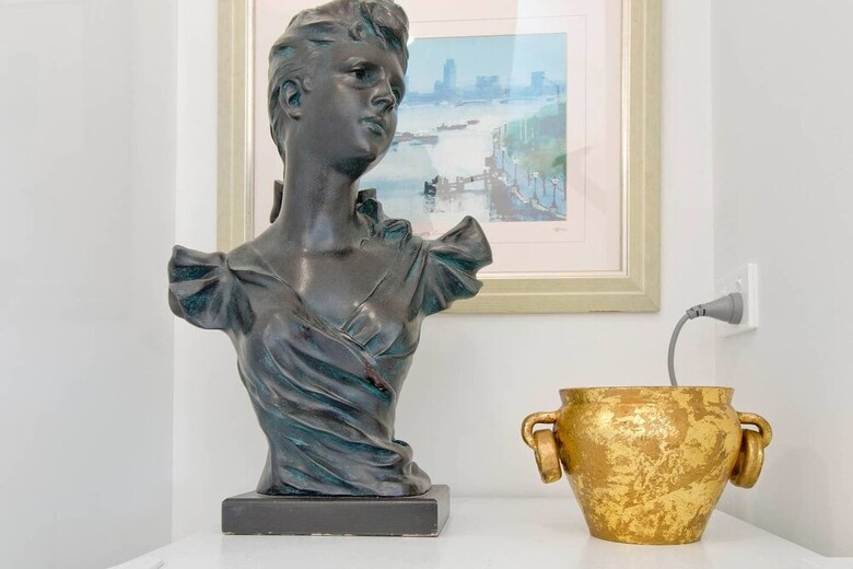 3br Oasis With Stunning Views And Parking