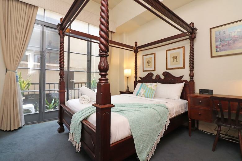 Apartamentos Majorca Synchronicity- Rejuvenate Stays