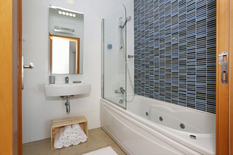 3 Bedroom Apartment With Pool