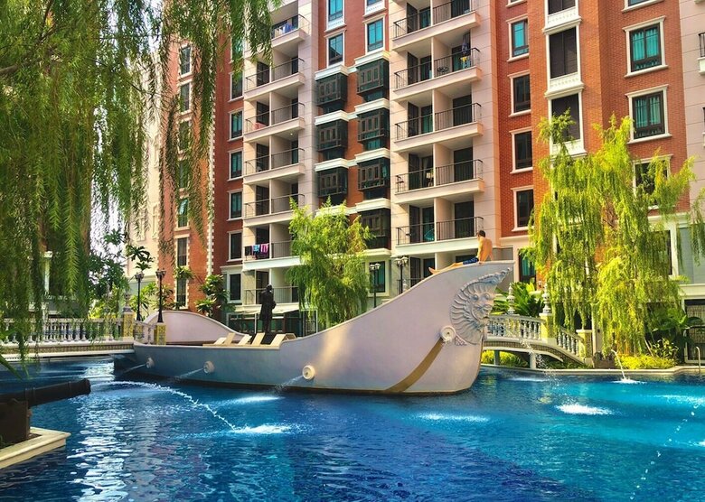 Espana Condo Pattaya By Jc