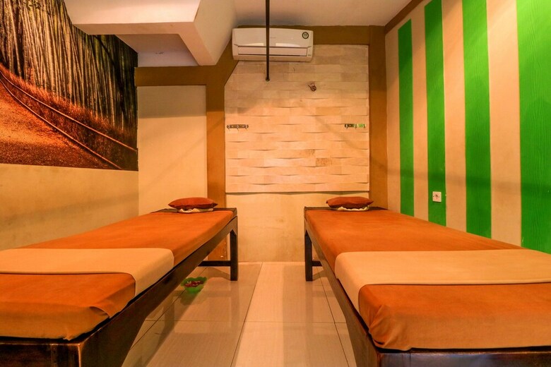 Hotel Oyo 2679 Exis Tropical And Spa