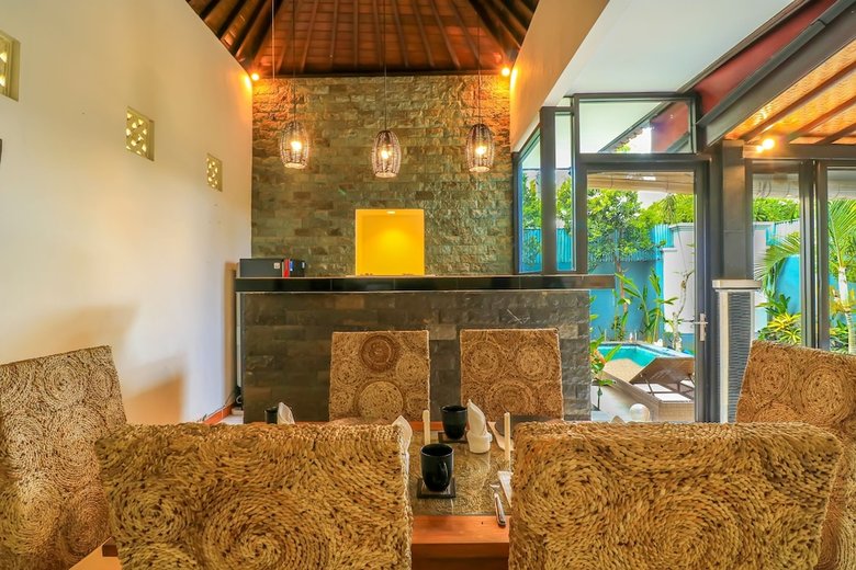 Hostal Oyo 2542 Villa Iluka 2