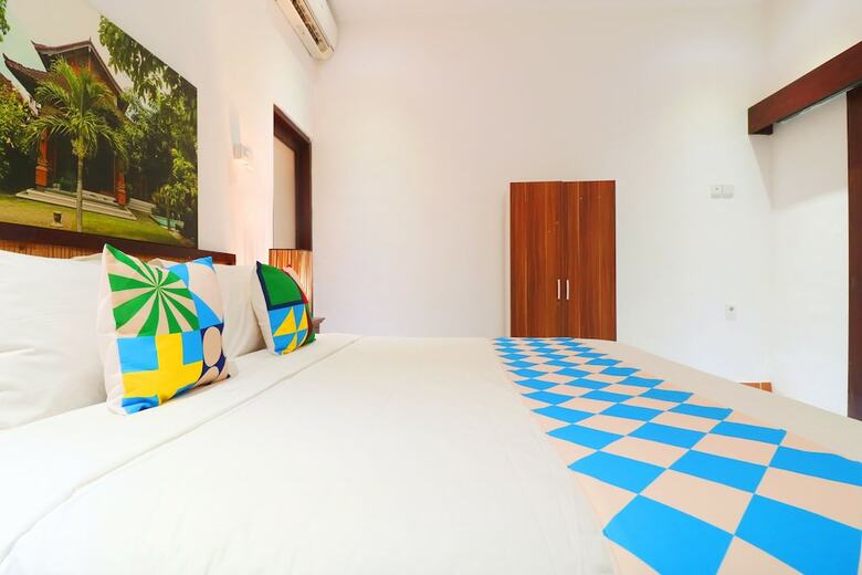 Hostal Oyo 2542 Villa Iluka 2