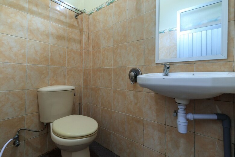 Hostal Oyo 2814 Debitos Hotel