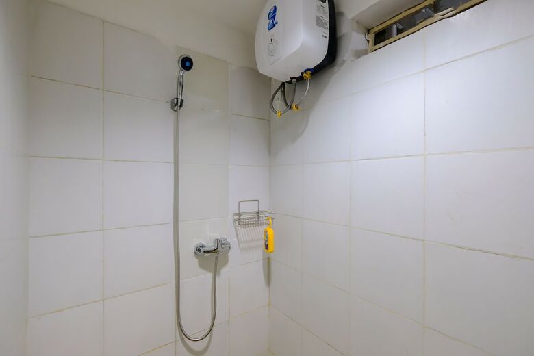 Hostal Oyo 2499 Penginapan Ratu Emas