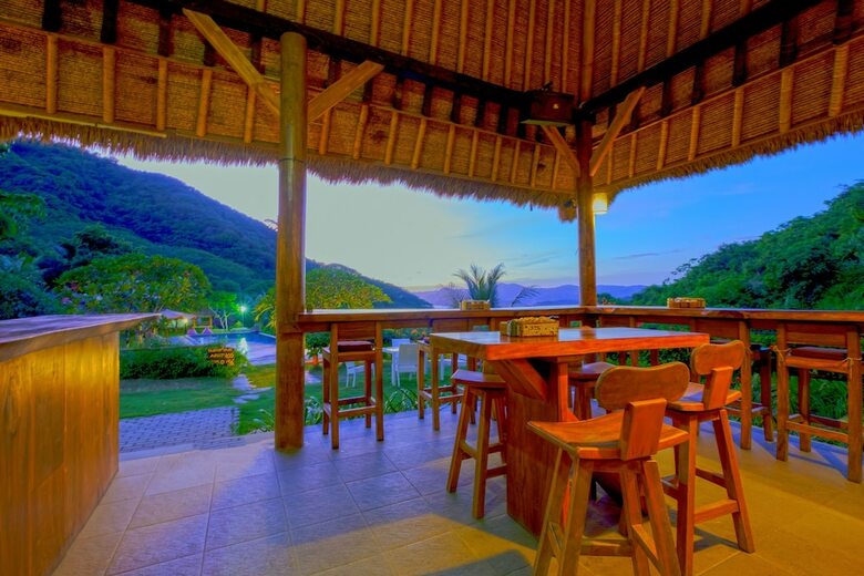 Hotel Oyo 2823 Artati Bungalows And Restaurant