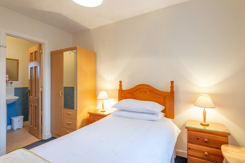 Residencia Clisham Holiday Home