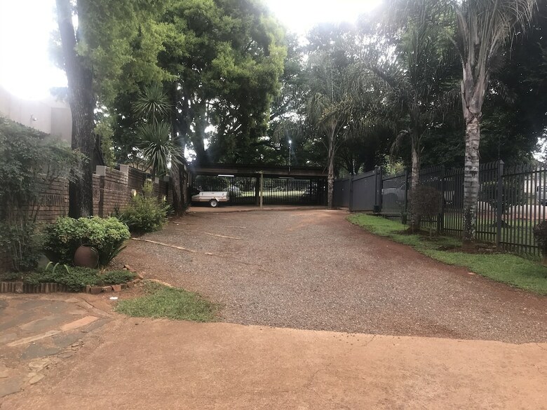 Hotel Kusha Sabie Two