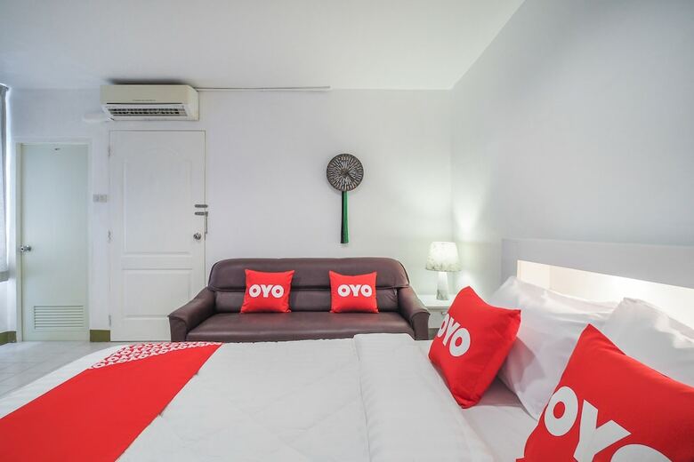 Hotel Oyo 648 Ake Apartment