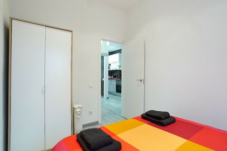 Apartamentos Suite Place Barcelona Diputaci�