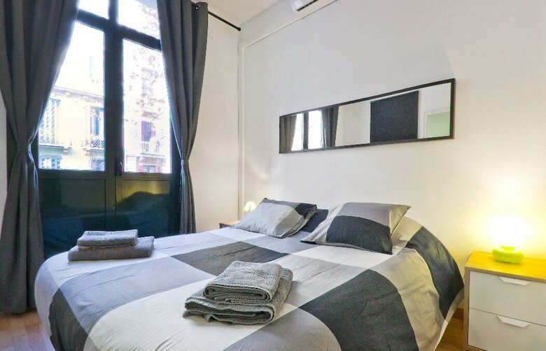 Apartamentos Suite Place Barcelona Diputaci�