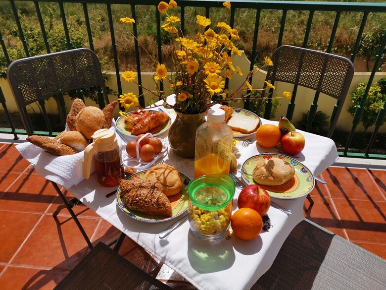 Hotel Happy Home Obidos