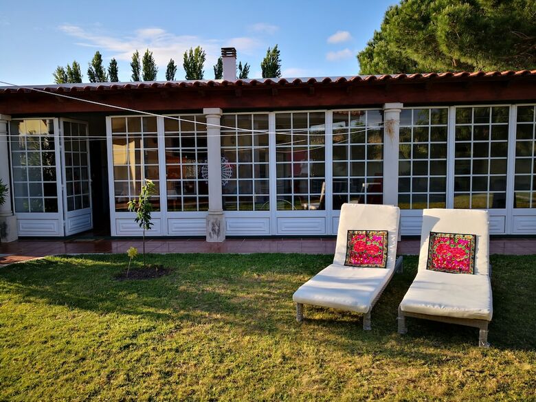 Hotel Happy Home Obidos