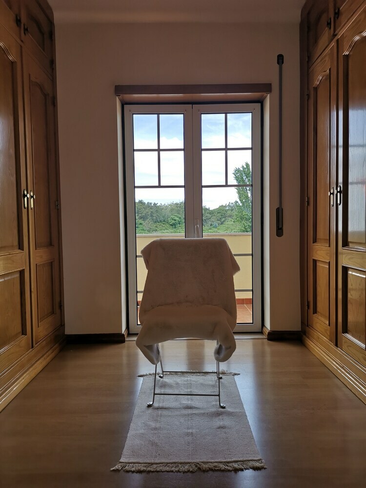 Hotel Happy Home Obidos