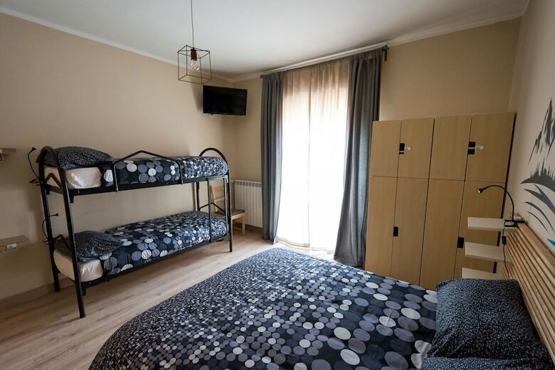 Hotel Snowake House