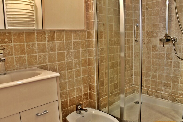 Apartamento Lovely And Large 1 Bedroom With Balcony
