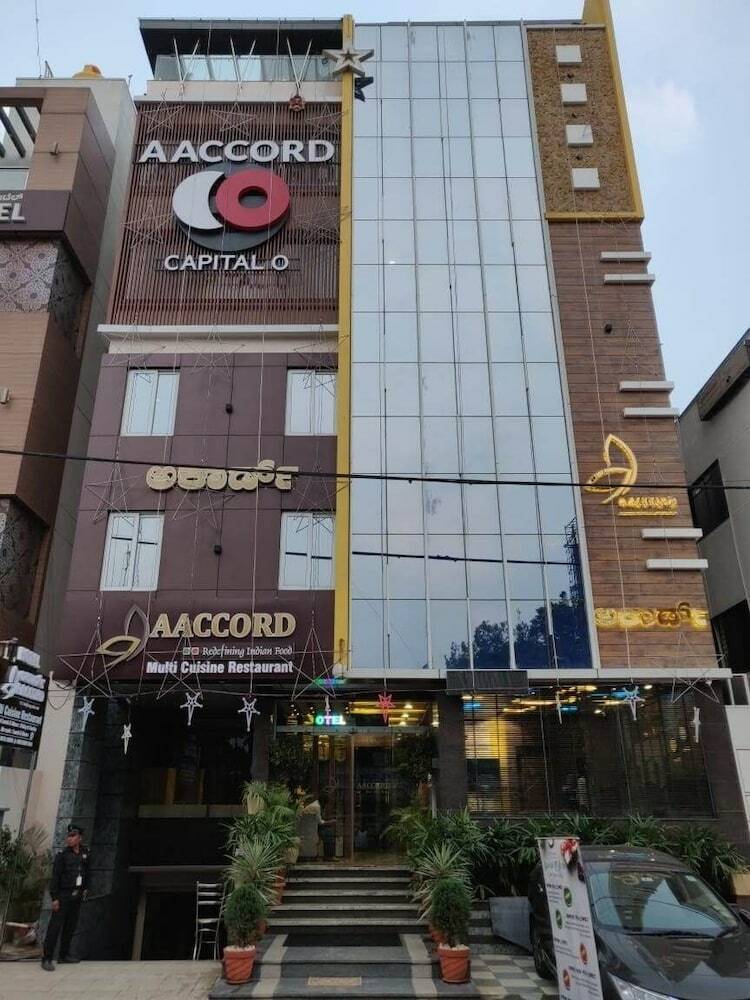 Hotel Aaccord Suites Inn