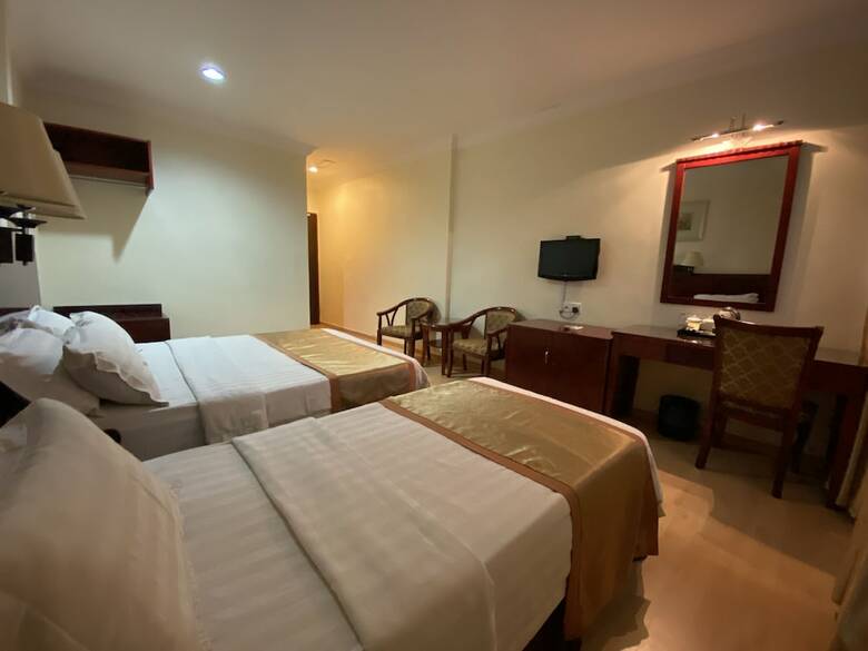 Oyo Capital O 89658 Bustani Hotel