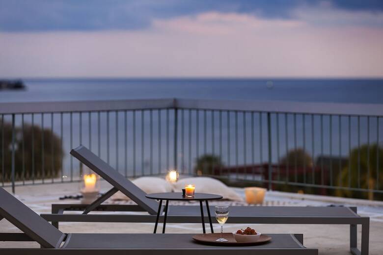 Apartamentos Sea View Beach Penthouse ? Athens Coast