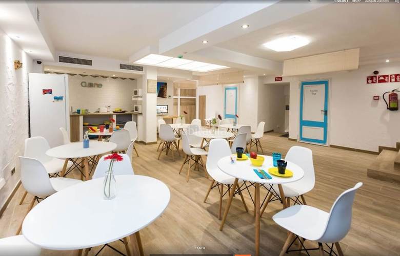 Hostal Y Hostel - Albergue Juvenil