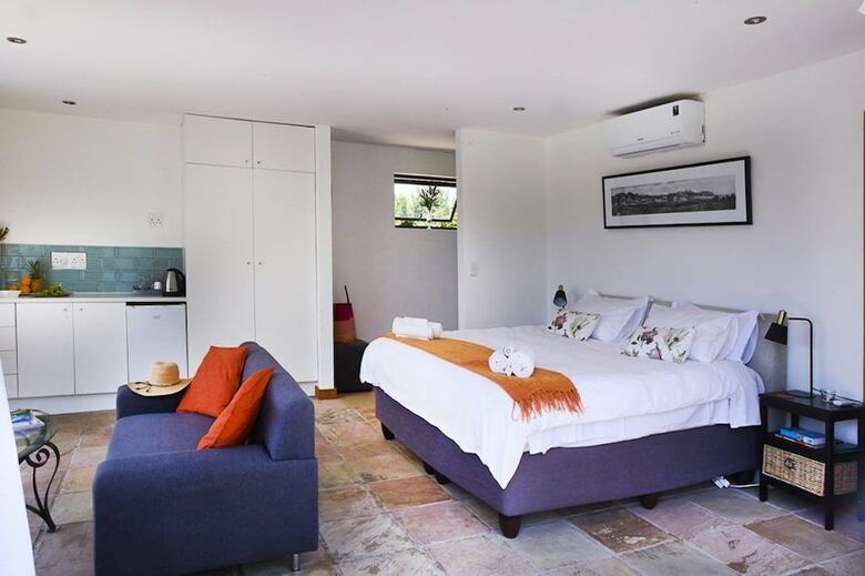 Hottentots Mountain View - Guest House