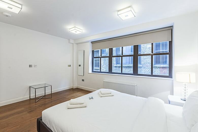 Monument Apartments London Bridge