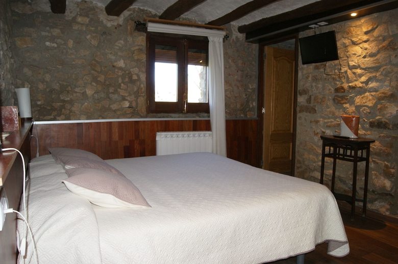 Agroturismo Masia Serret