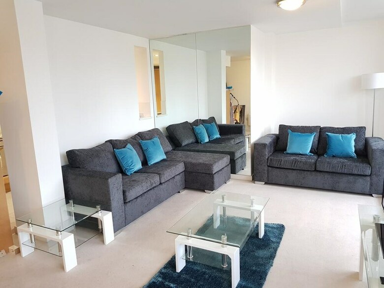 Apartamentos Point Pleasant � London 2 Bed Penthouse