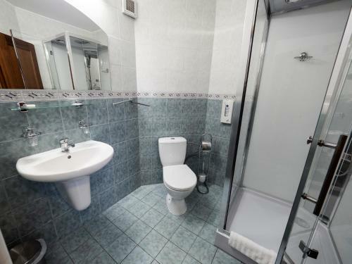 Hostal Penzion Almada