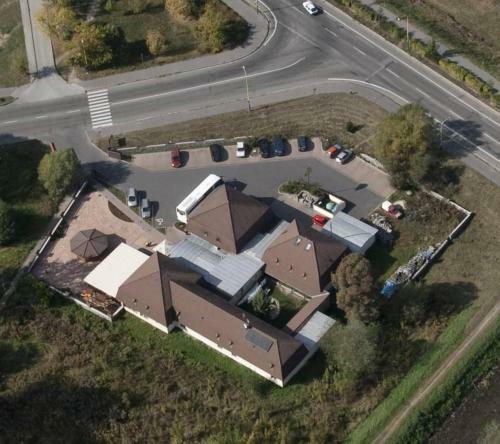 Hostal Penzion Almada