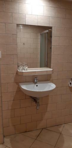 Hostal Victoria - Penzion & Restaurant