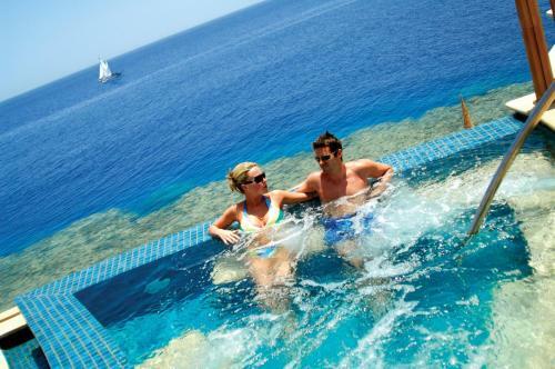 Hotel Reef Oasis Blue Bay Resort & Spa